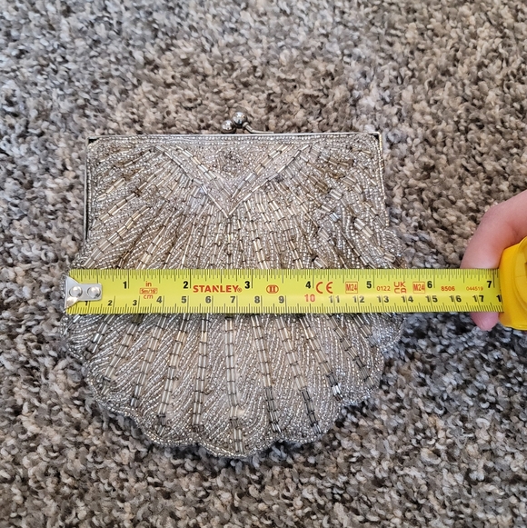 Silver Beaded Shell Purse - Picture 3 of 4